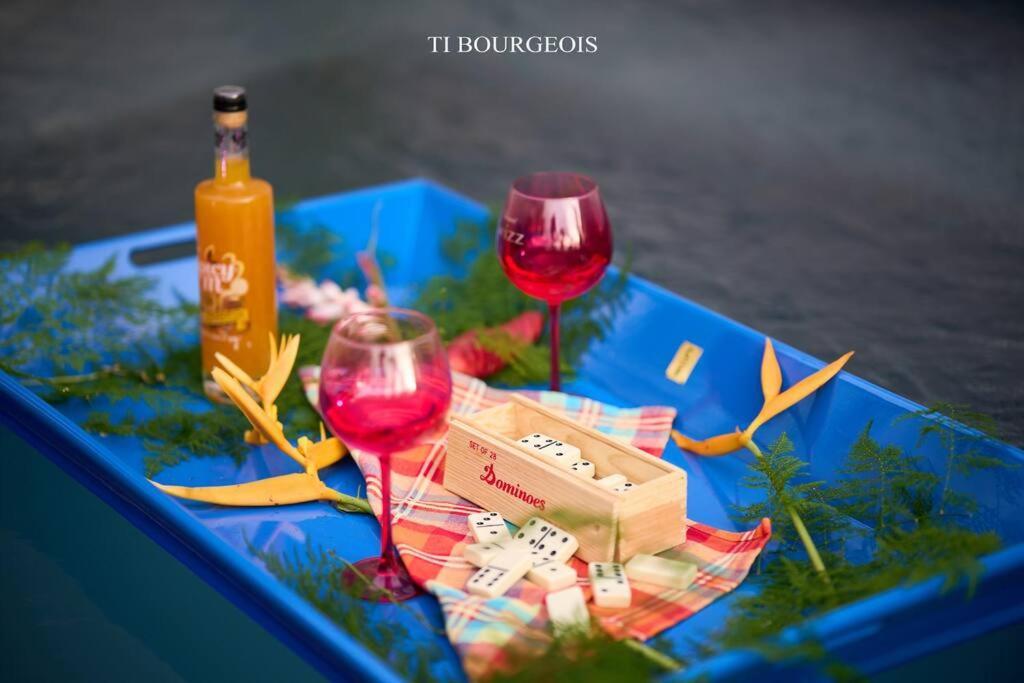 Riviere-SaleeLe Ti Bourgeois公寓 外观 照片