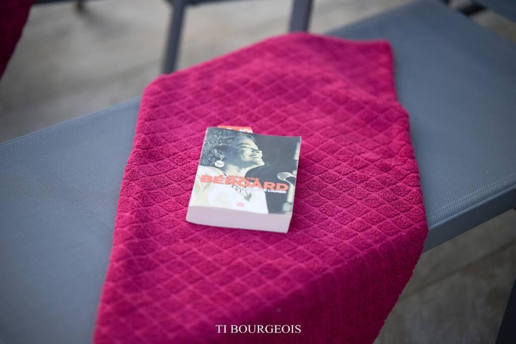 Riviere-SaleeLe Ti Bourgeois公寓 外观 照片